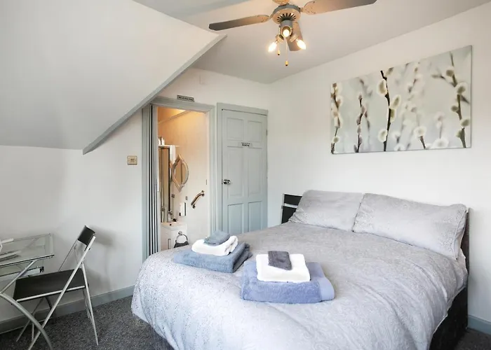 Bed At Bowbridge Double Room Newark-on-Trent 