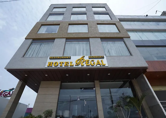 Hotel Regal By Rhytham Jaipur