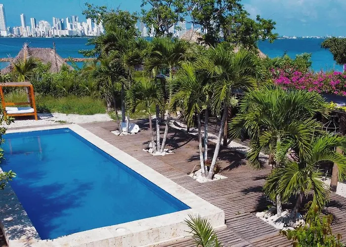 Amalife Beach Club & Hotel Tierra Bomba