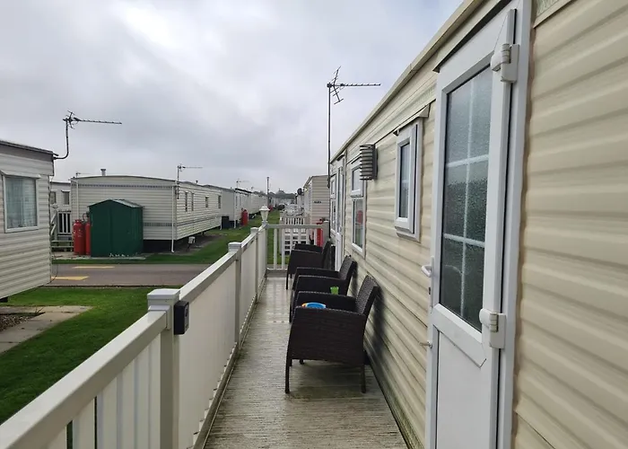 6 Berth On Seaview 3 Bedrooms Fanfare Ingoldmells