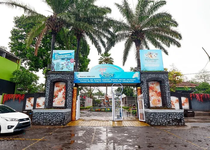 Oyo Capital O 1808 New Bandungan Indah Hotel Semarang