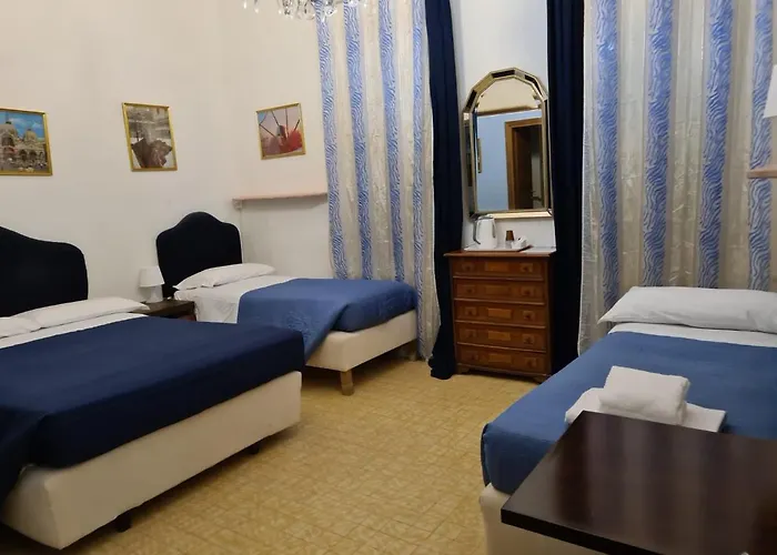 Alloggi Alla Scala Del Bovolo Venecia