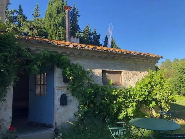 Le Mas Blanc Saint-Gilles 