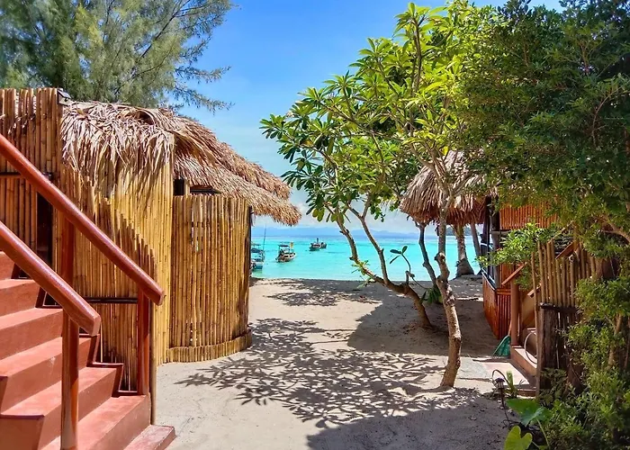 Bed and Breakfast Sea To Moon Lipe