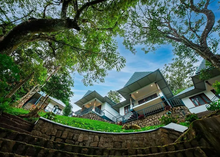 Golden Fern Resort Kanthalloor