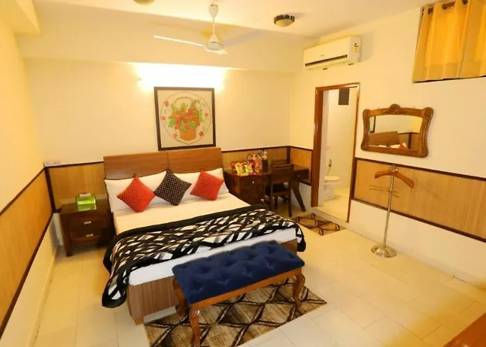Bhambri Expo House Hotel Greater Noida