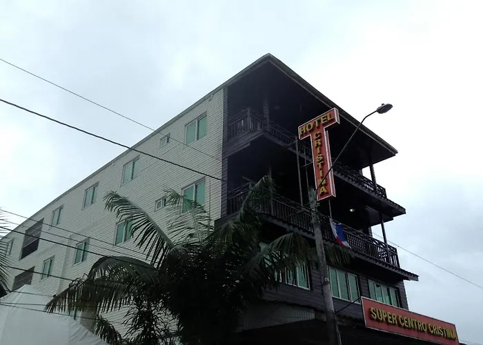 Hotel Cristina Bocas Town