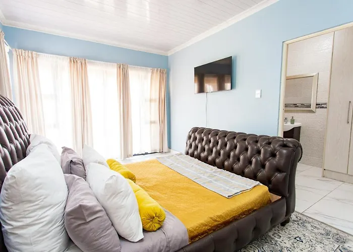 The Hide On Kilburn Hotel Roodepoort