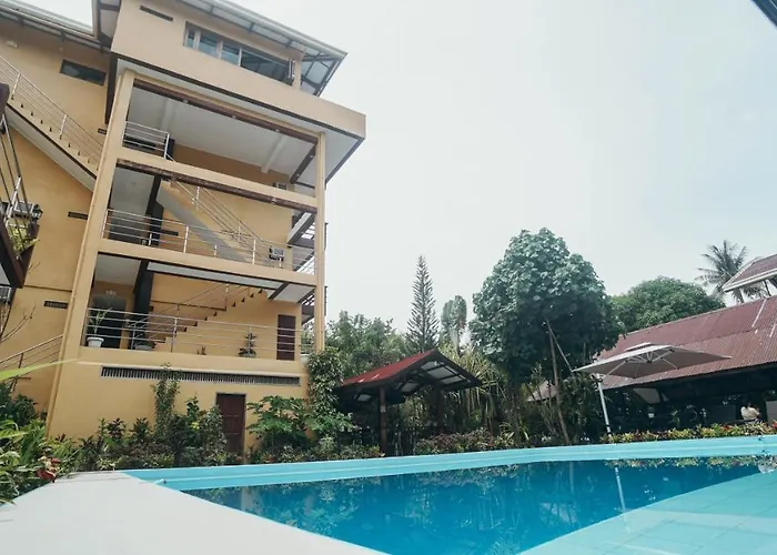 Point 303 Resort General Luna 