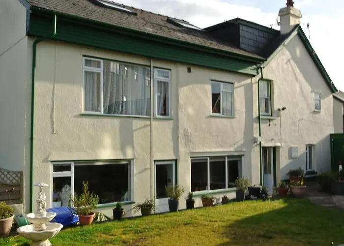 Old Castle Farm Guest House Brecon