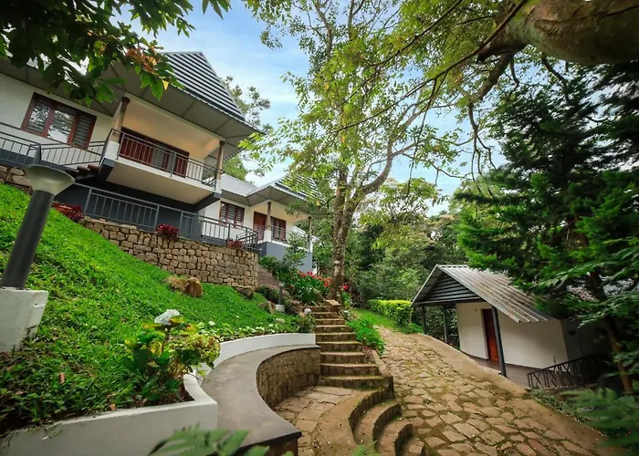 Golden Fern Resort Kanthalloor