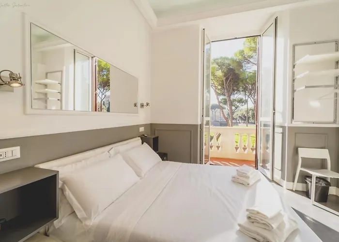 We Love Roma Guest House