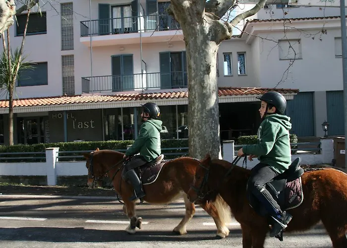 Hotel L'Ast Banyoles