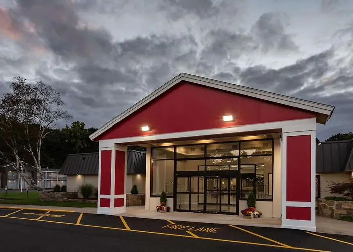 Ramada By Wyndham Hartford North - Bradley Airport Hotel Windsor Locks