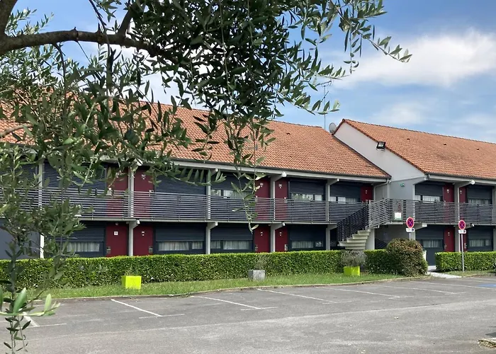 Hôtel Le Cyrano Bergerac
