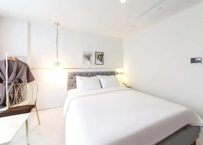 Brown-Dot Hotel Songdo Busan