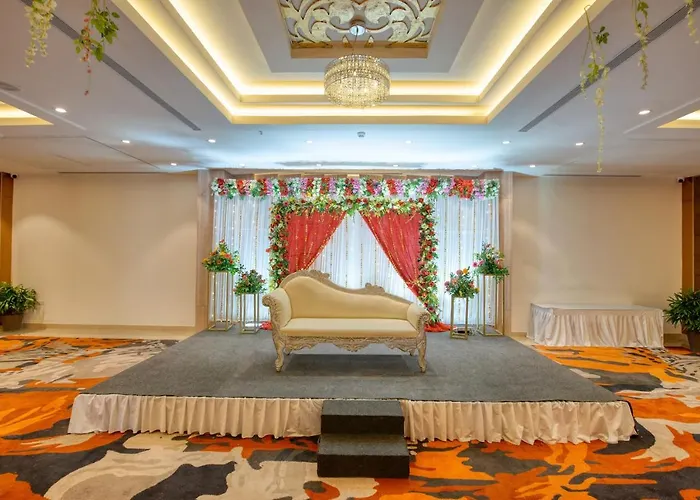 Hotel Deep Clarks Inn Lucknow