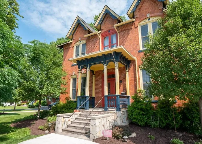 The Woodbridge House Hotel Kingsville