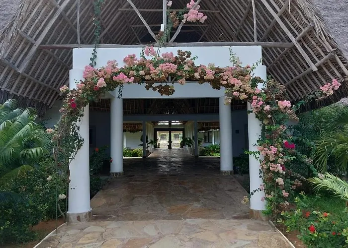 Karibuni Hotel & Villas Mambrui