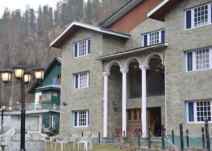 Hotel Outlook Pahalgam