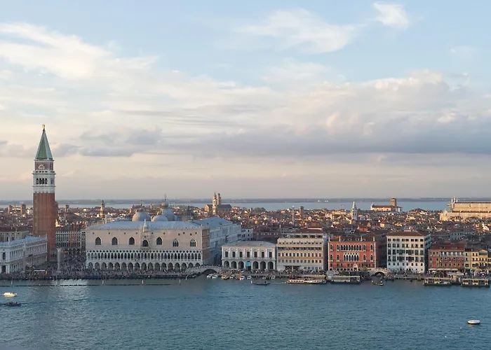 Hotel Savoia & Jolanda Venecia