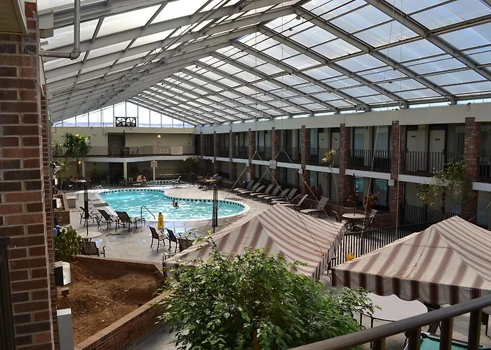 Jameson Inn & Suites Bowling Green