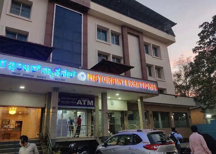 Hotel Mayura International Hassan