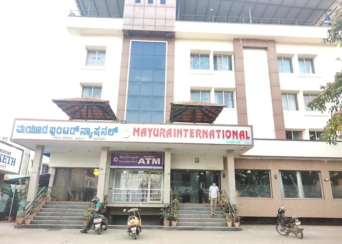 Hotel Mayura International Hassan