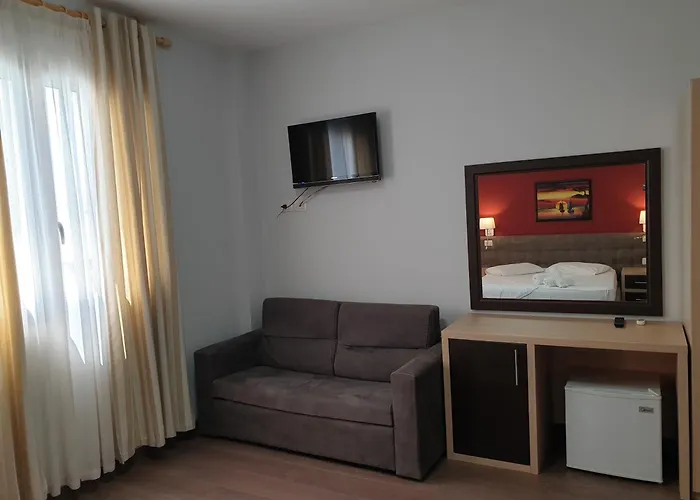 Perandor Beach Durrës