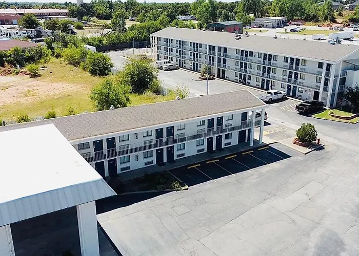 Economy Hotel Plus Oklahoma City