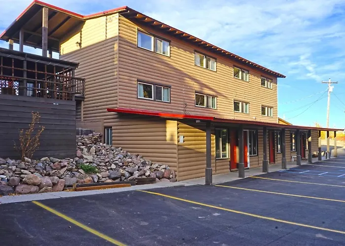 Four Seasons Lodge South Fork