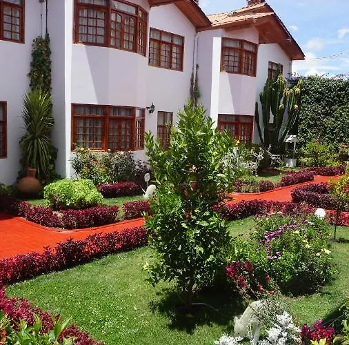 Hotel & Bungalows Villa Valencia Huaraz 