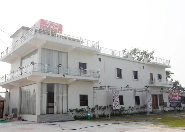 Guru Kripa Garden Hotel Govardhan