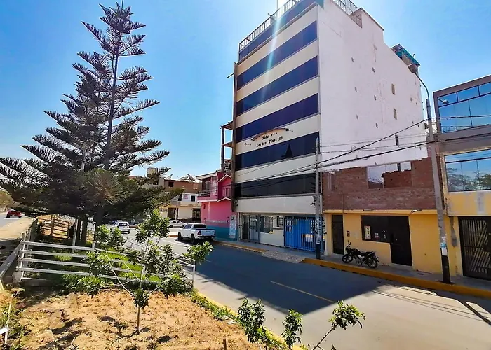 Hotel Residencial Los Tres Pinos Chiclayo