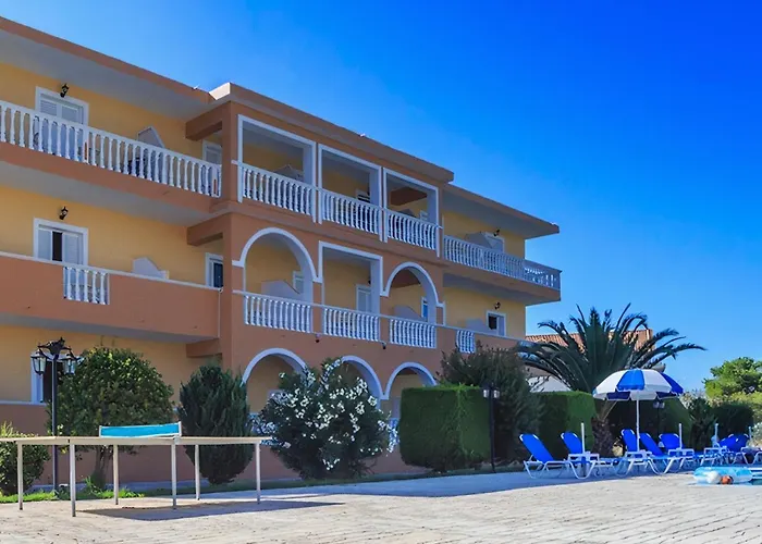 Derekas Studios & Apartments Laganas