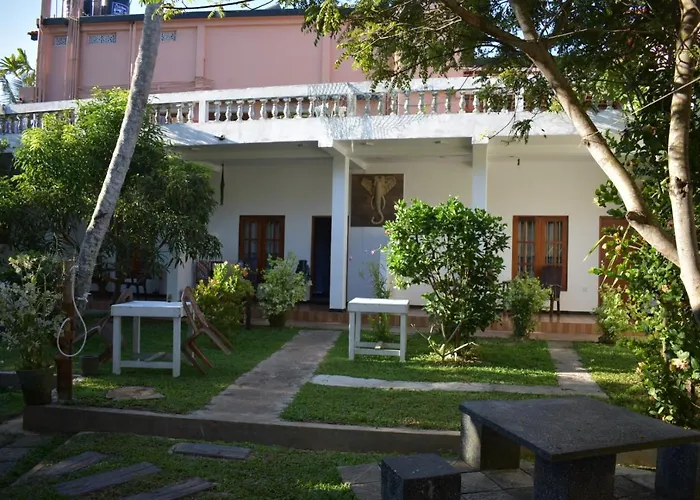 Aroma Guest House Mirissa