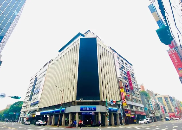 Artinn藝築文旅-台北站前館