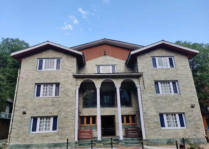 Hotel Outlook Pahalgam