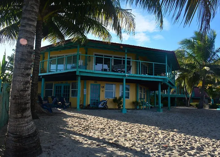 Nautical Inn Placencia