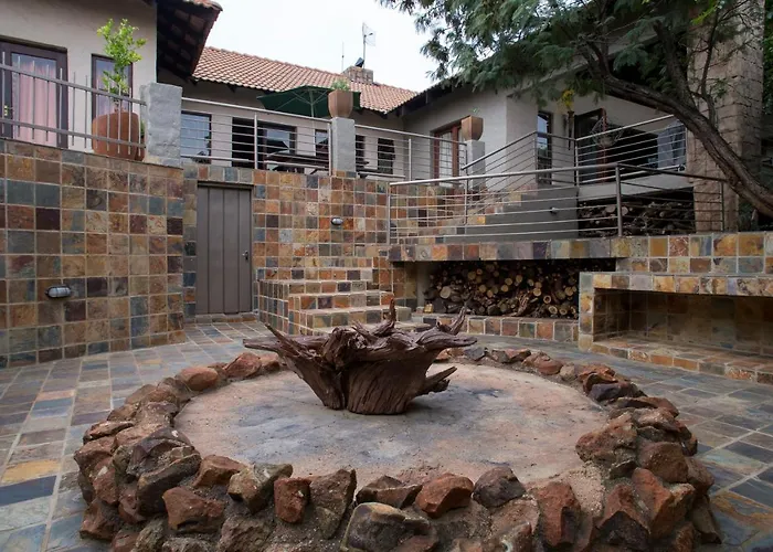 Eagles Nest Estate Luxury Guest House Johannesburg