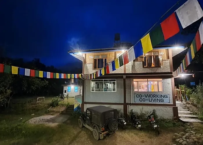 Barefoot Bir Coliving Coworking Cafe Hotel