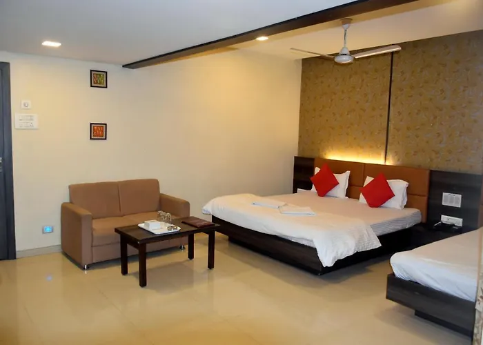 Hotel Sharada International Thane