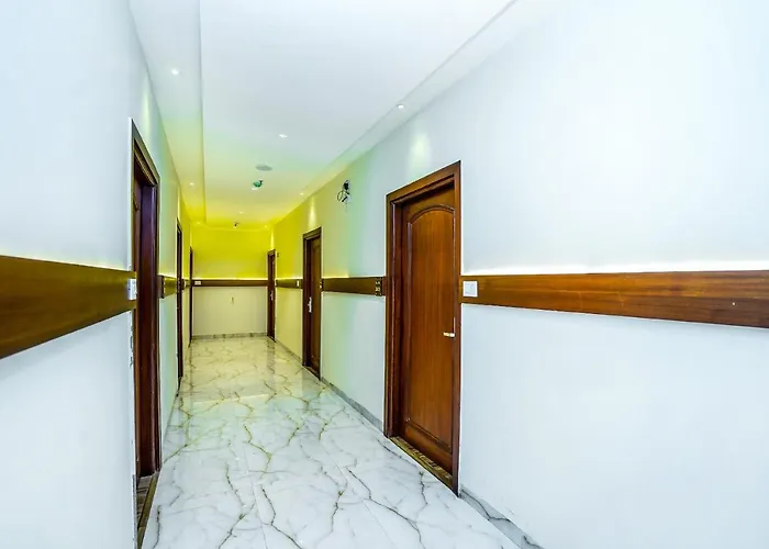 Hotel Aura Grand By Levelup Hotels Amritsar