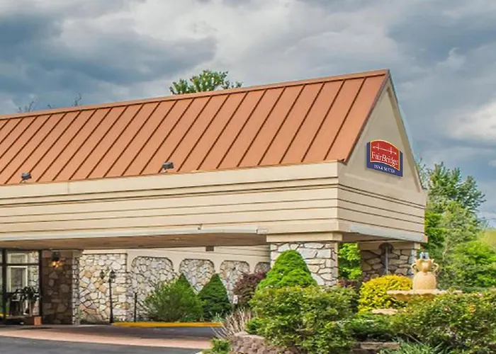 Fairbridge Inn & Suites Poconos Stroudsburg