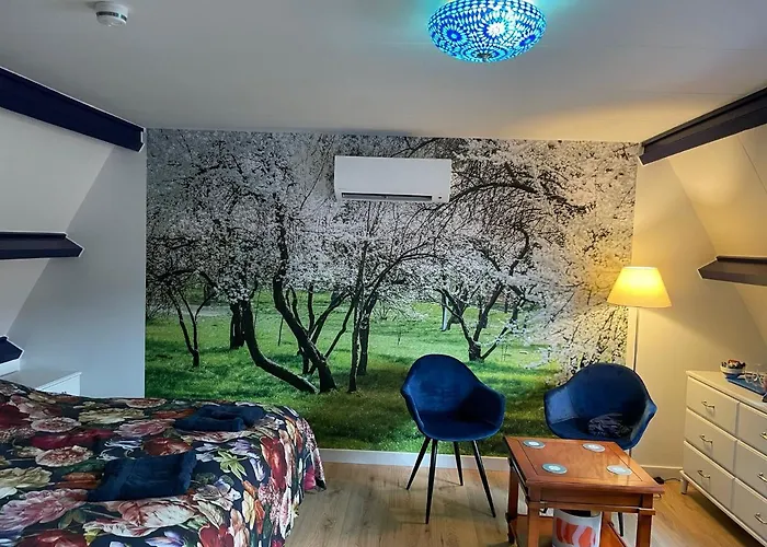 Cozy Elst Bed and Breakfast