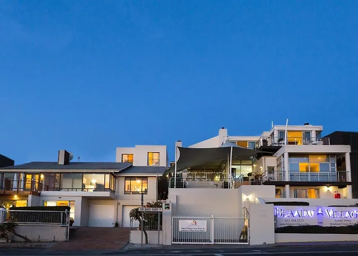 Blaauw Village Guest House Bloubergstrand
