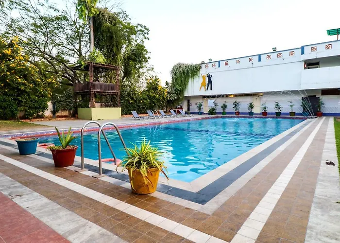 Arristo Resorts And Club Ahmedabad