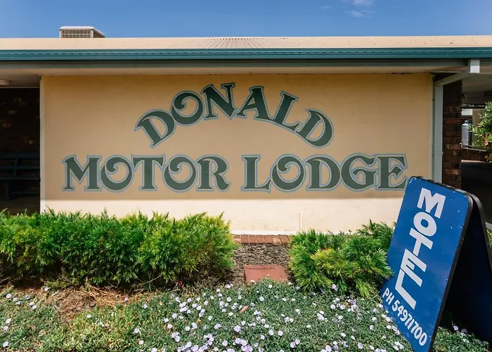 Donald Motor Lodge
