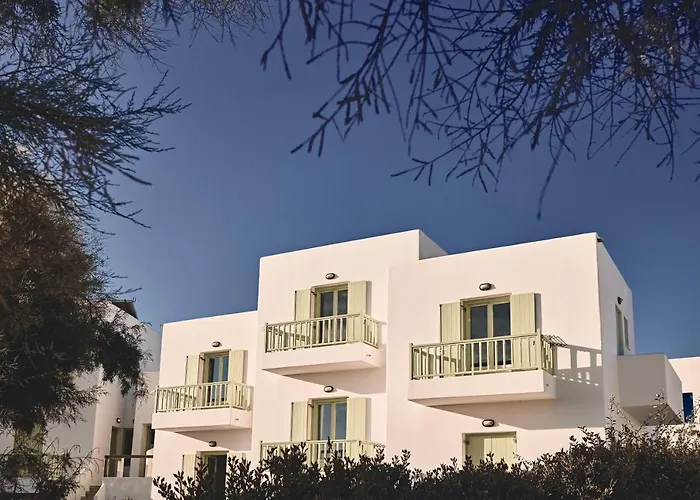 Noon Beyond Accommodation Pollonia
