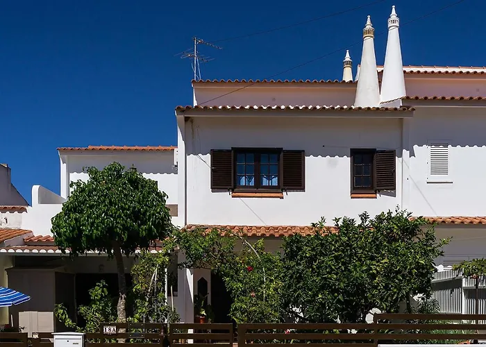 Familia Brito Hotel Porches 